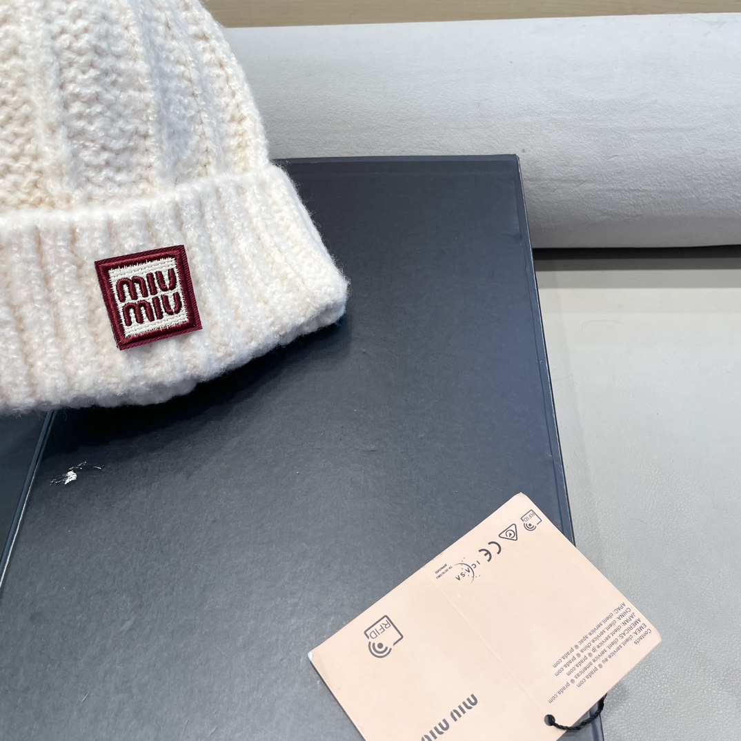 Miu Miu Miumiu small hat