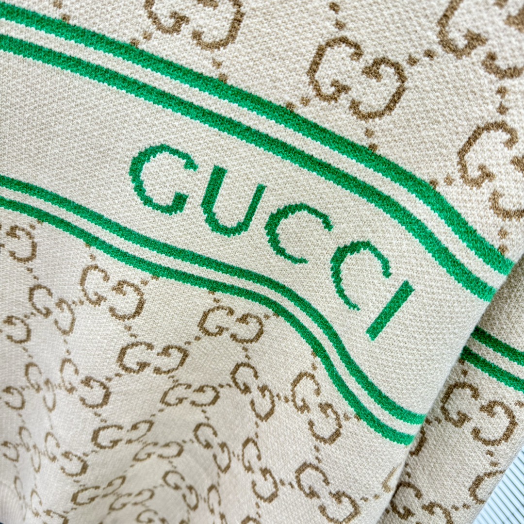 GU Gucci jacquard letter pullover crew neck sweater