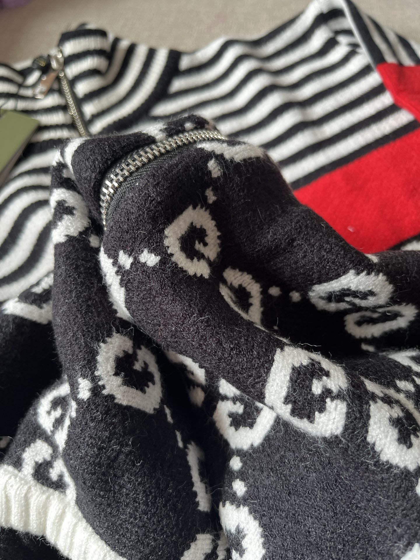 Gucci/Gucci striped contrast color half full print zipper high collar casual long sleeve sweater jacket