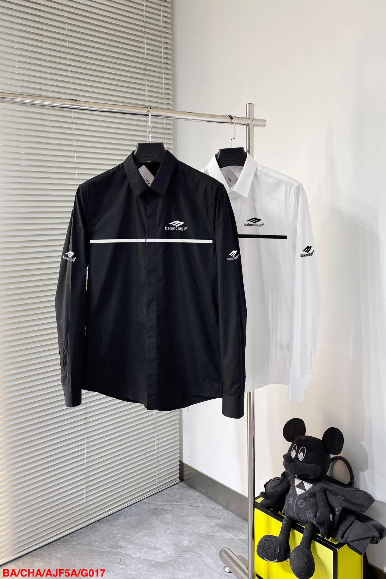 Balenciaga 24FW 3B white stripe embroidered shirt