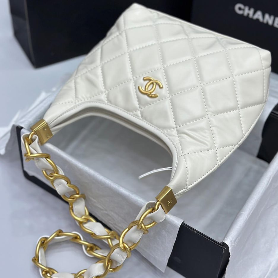 CHANEL SMALL HOBO BAG