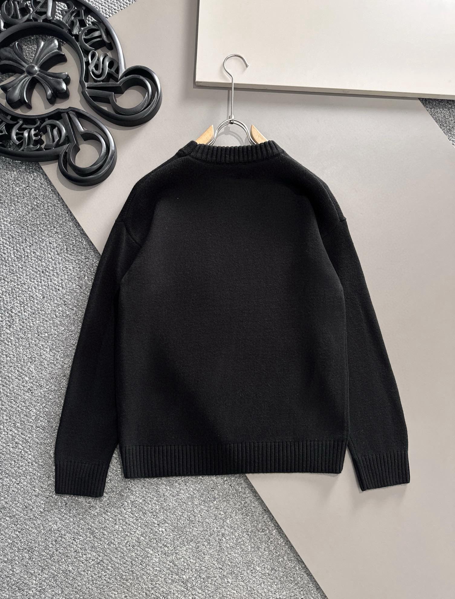 Balenciaga sweater 2024 autumn and winter latest series, 1:1 top replica at the counter