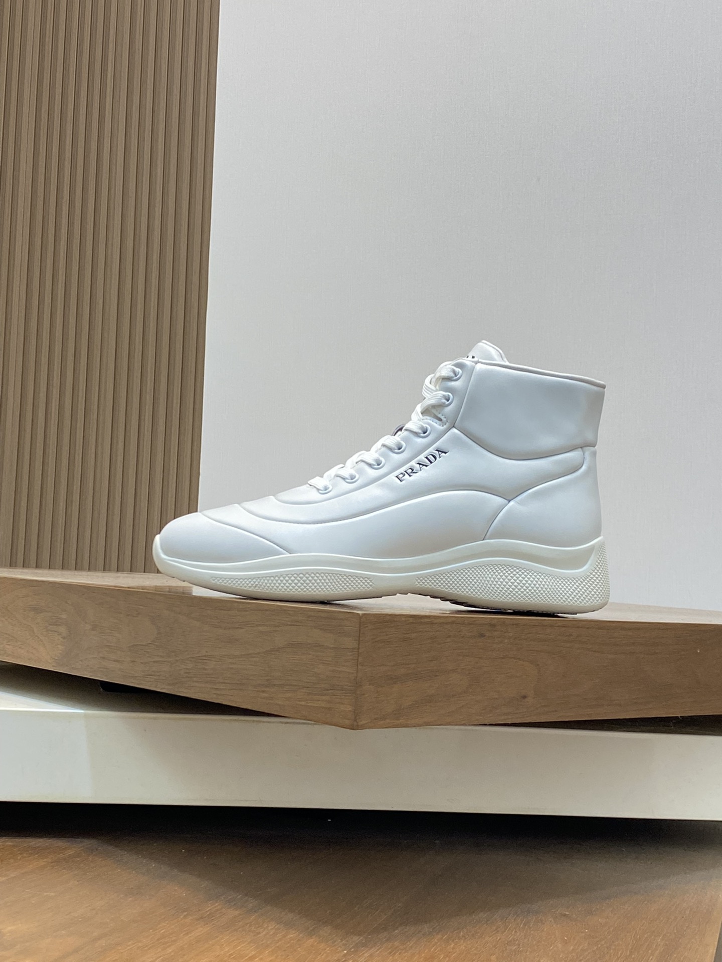 Prada new men's high-top lace-up casual sneakers