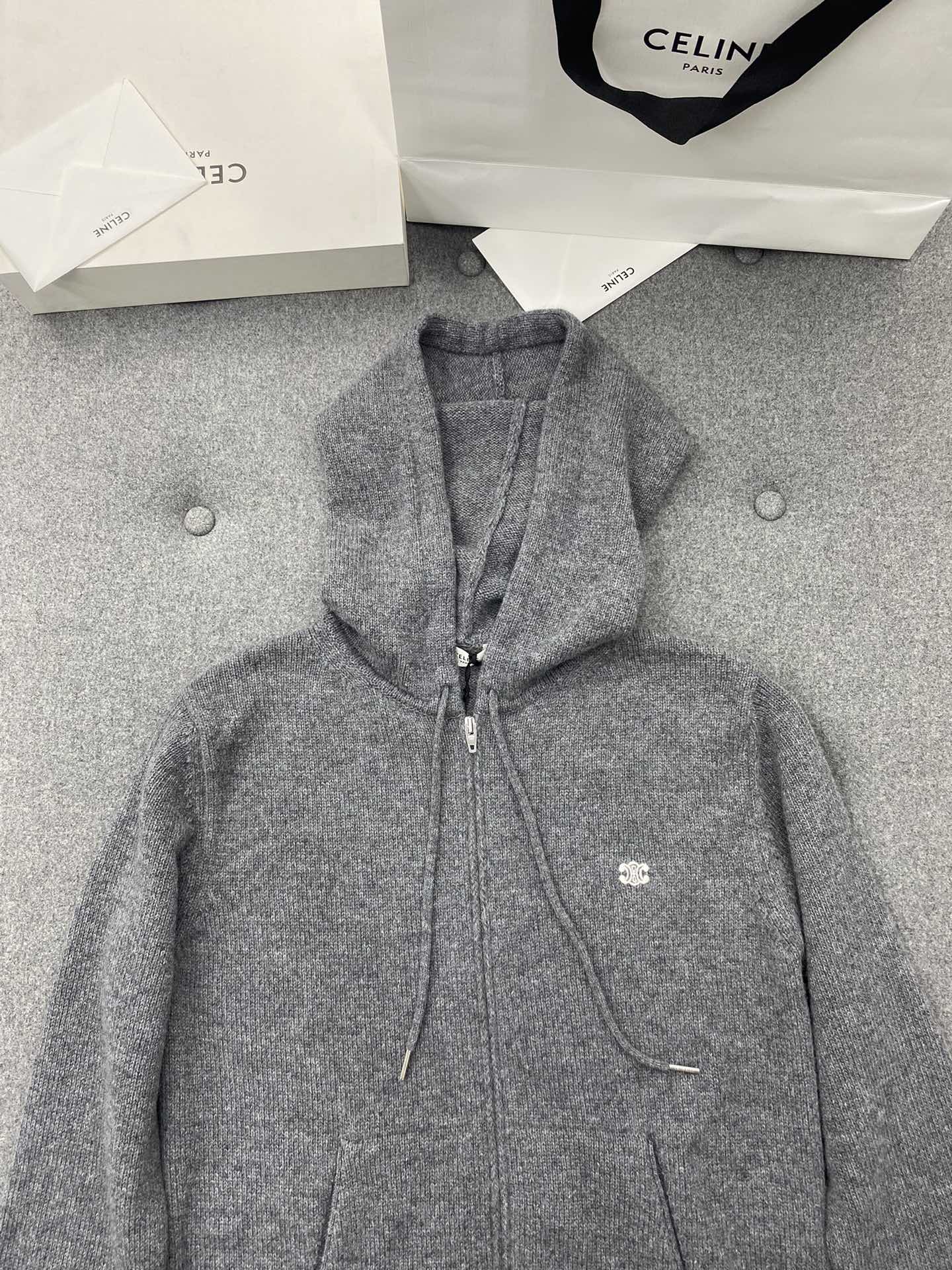 Celine 𝗧𝗥𝗜𝗢𝗠𝗣𝗛𝗘 Wool and cashmere hooded jacket