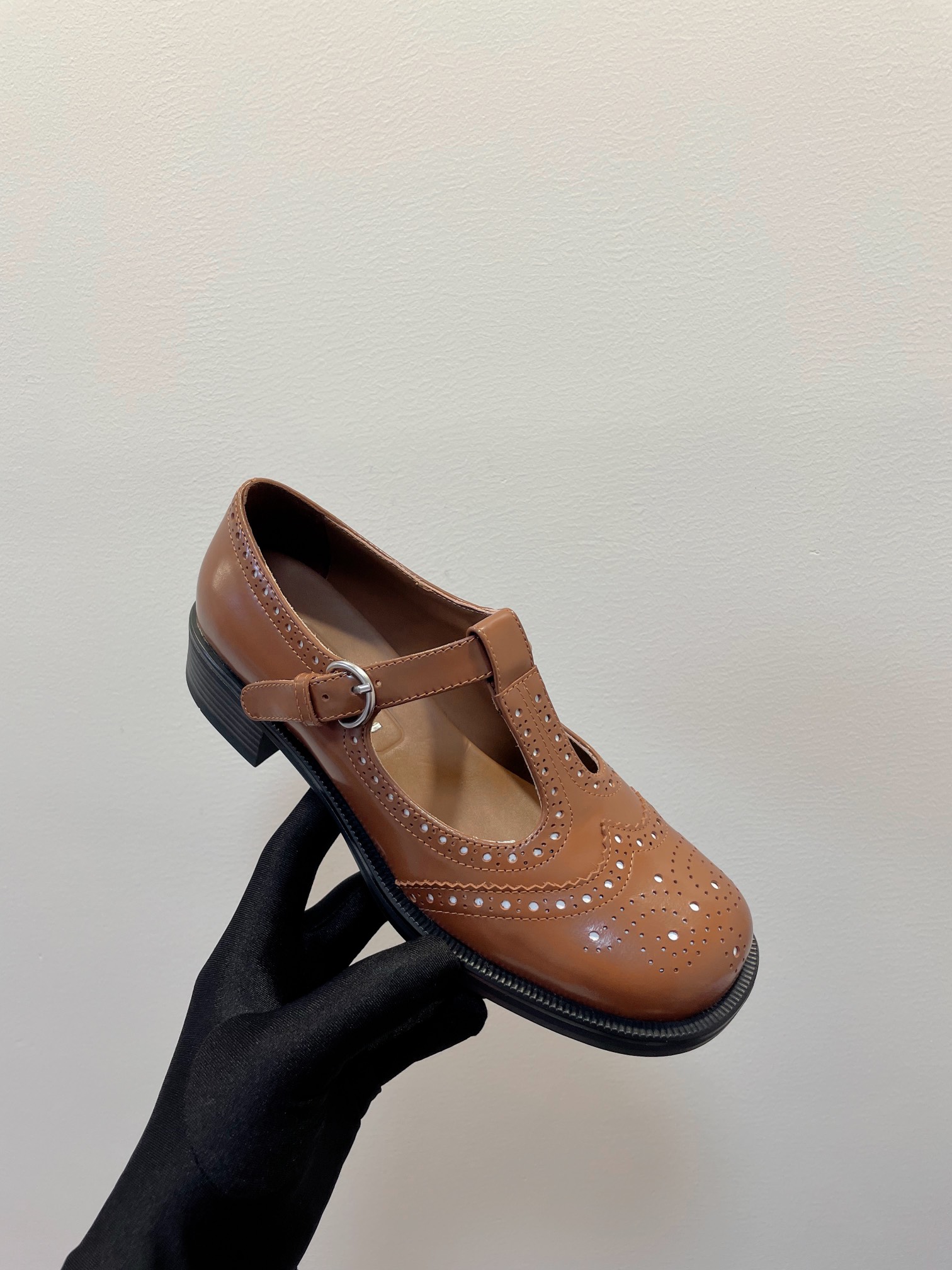 mary jane leather shoes