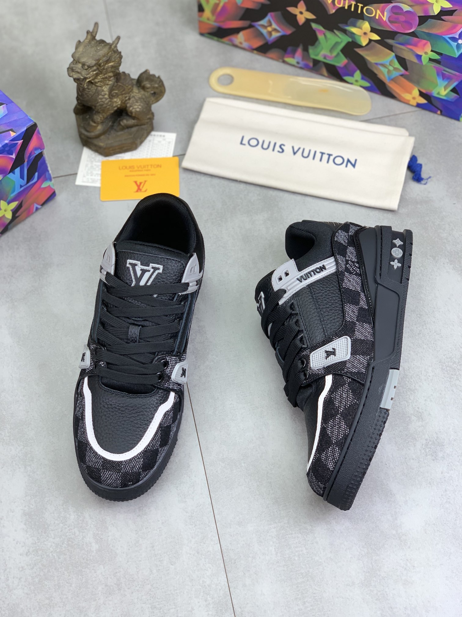 Louis Vuitton popular checkerboard sneakers