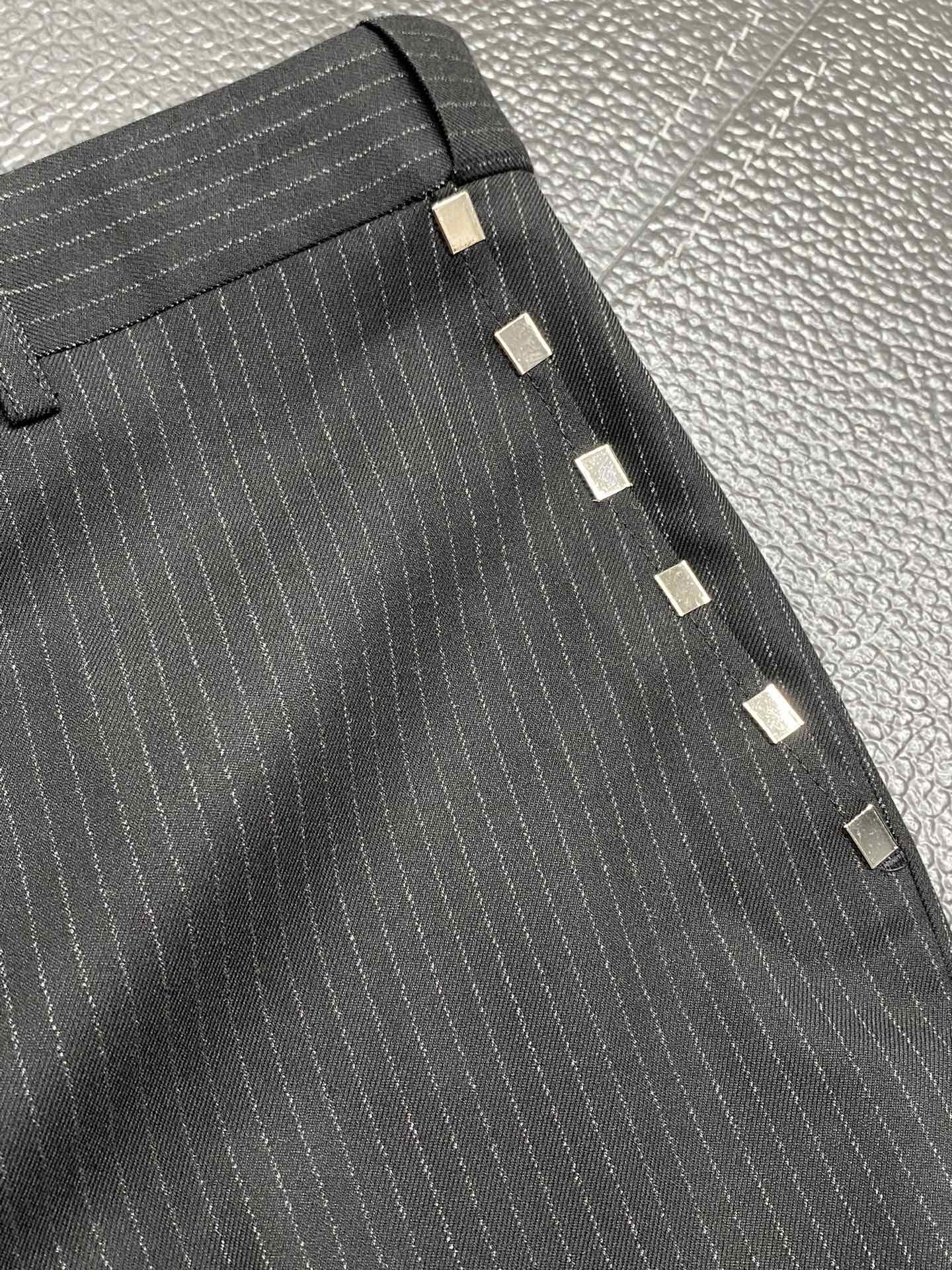 VALENTINO ??New spring and autumn suits