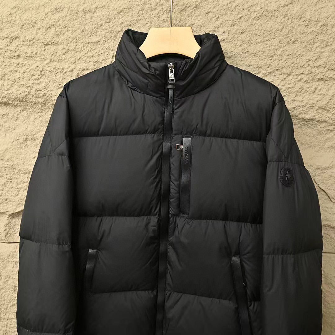 MONCLER2024 new Moncler winter leather label down jacket