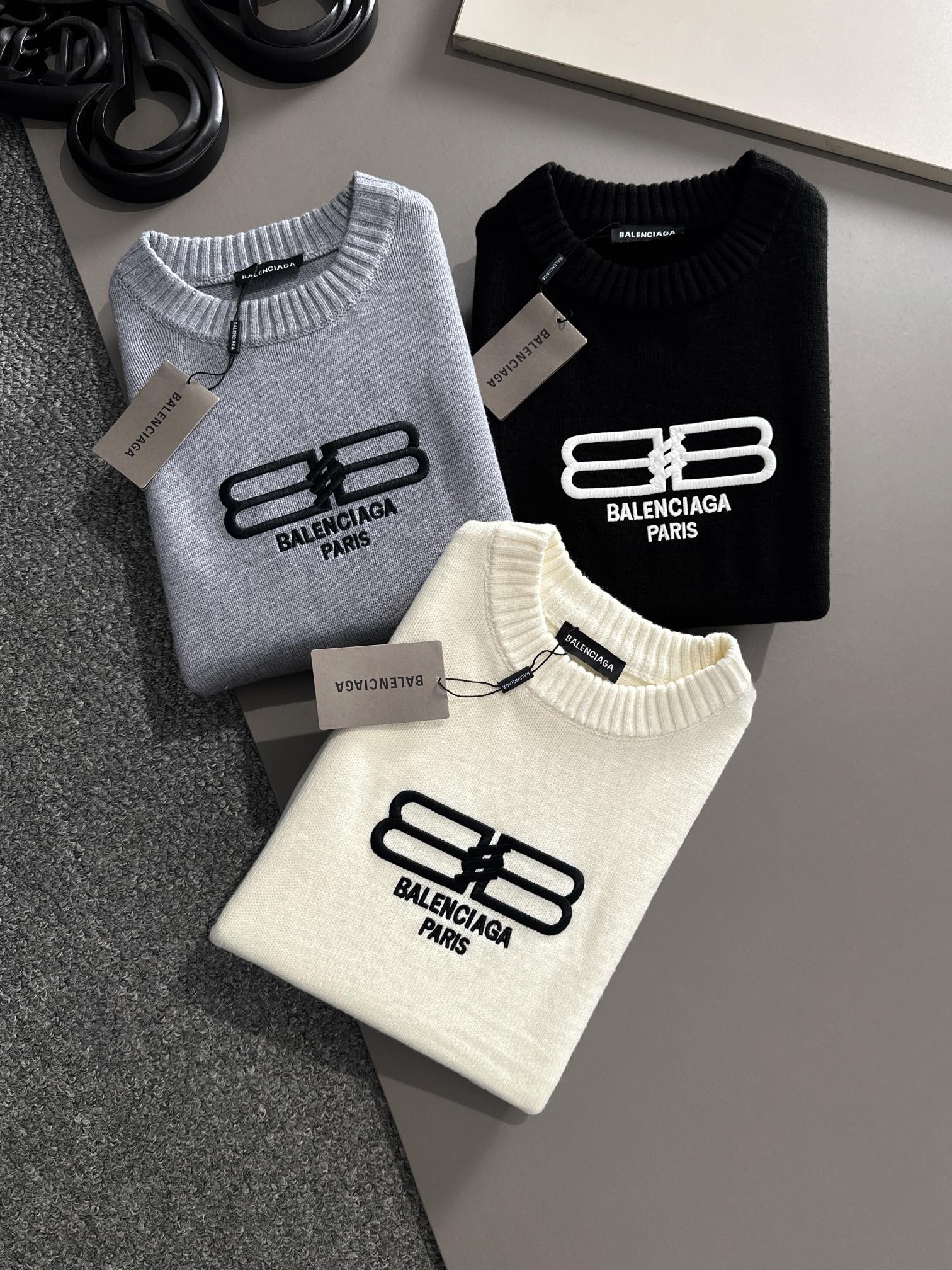 Balenciaga sweater 2024 autumn and winter latest series, 1:1 top replica at the counter
