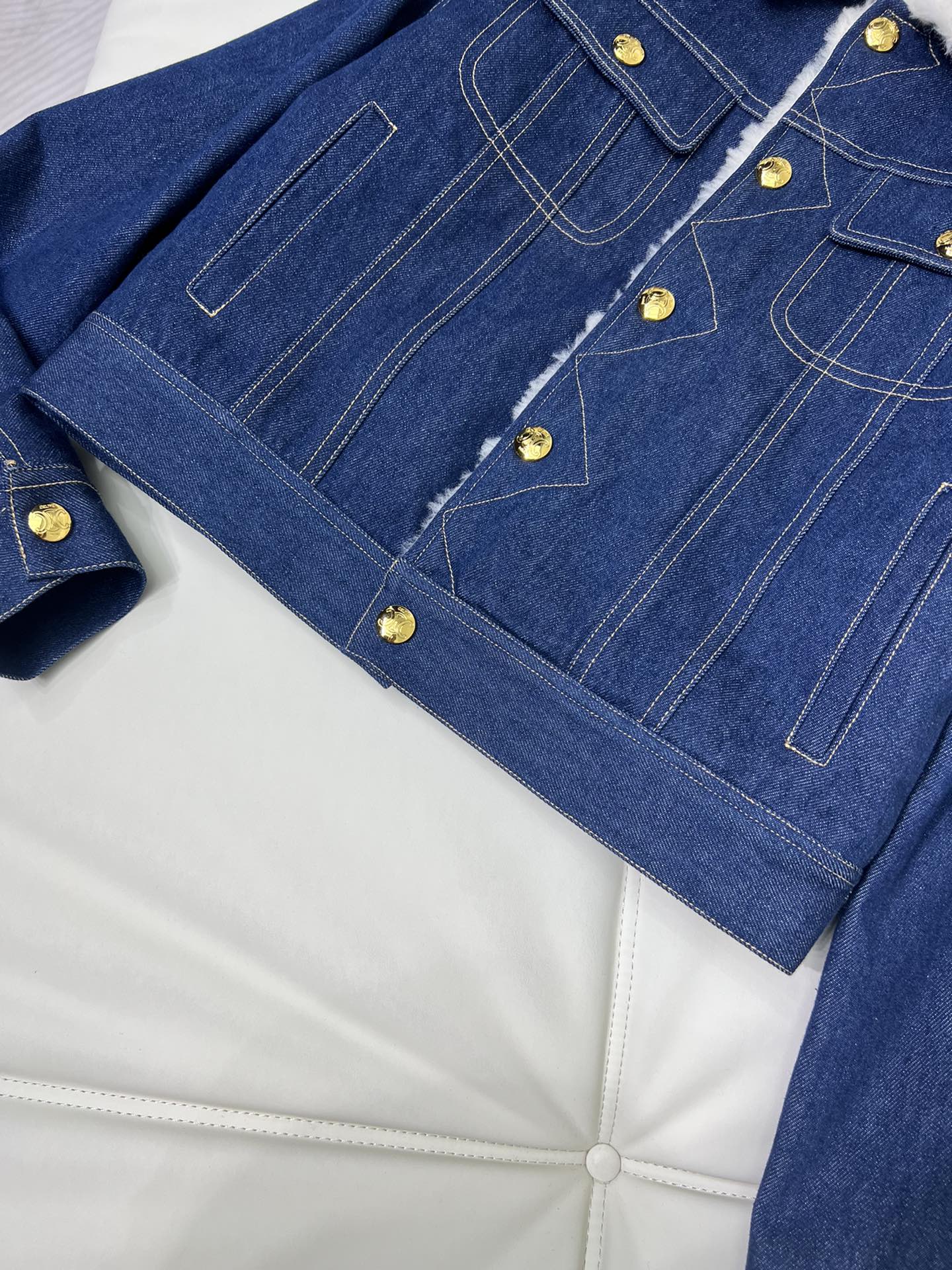 【Celine】Fluffy denim jacket and skirt set