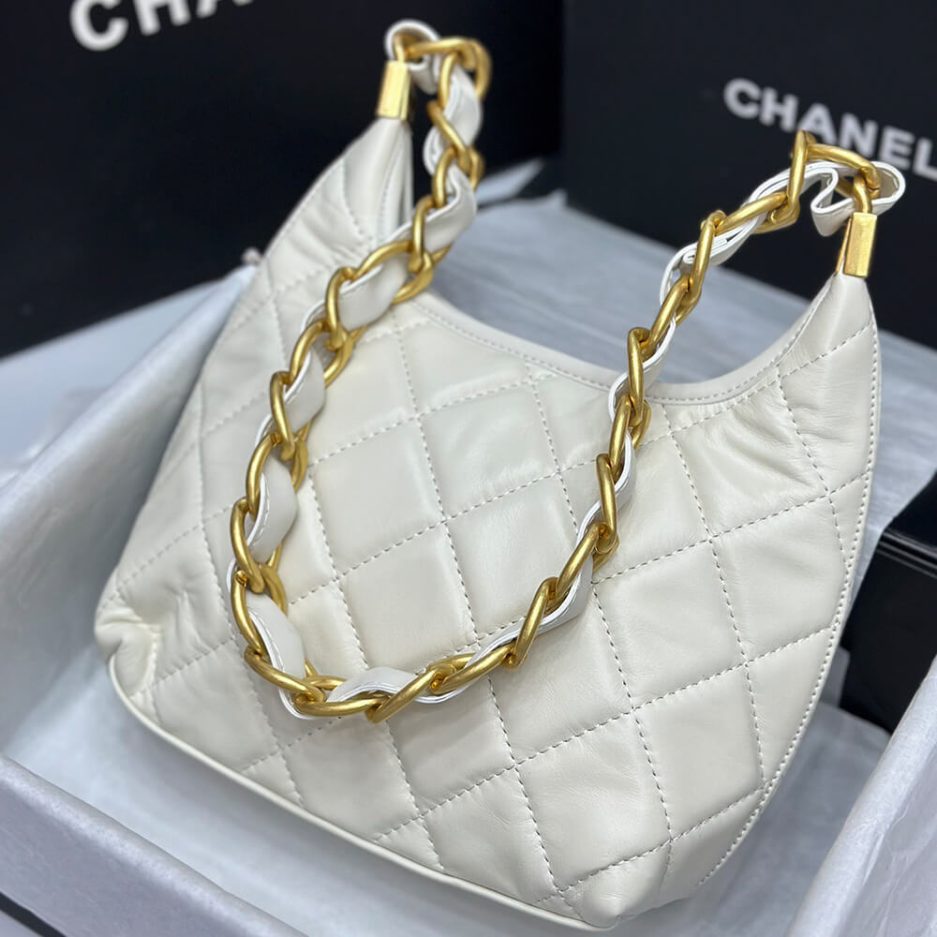 CHANEL SMALL HOBO BAG