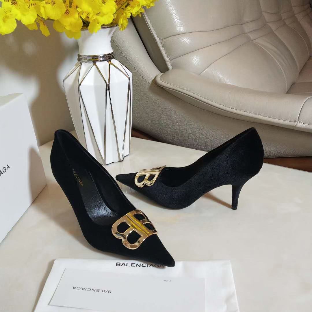 Balenciaga pointed toe double B buckle suede series Balenciaga pointed toe shoes that take fashion to the extreme