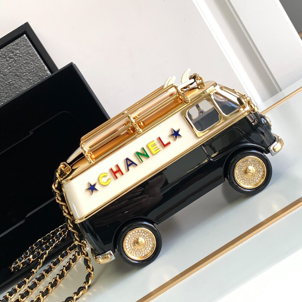 CHANEL MINI VAN MINAUDIERE(LOW STOCK)