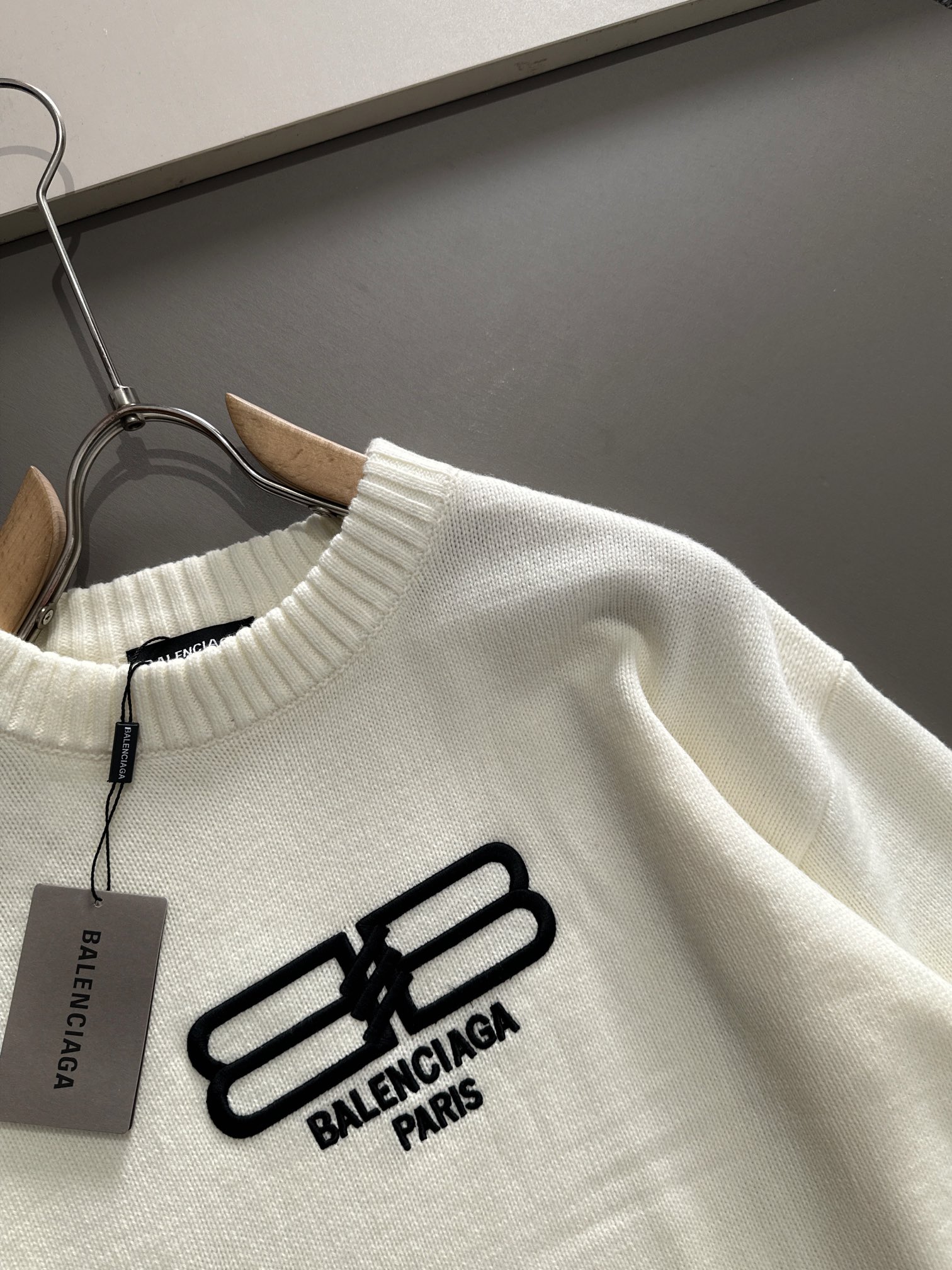 Balenciaga Sweater 2024 Autumn and Winter Latest Series