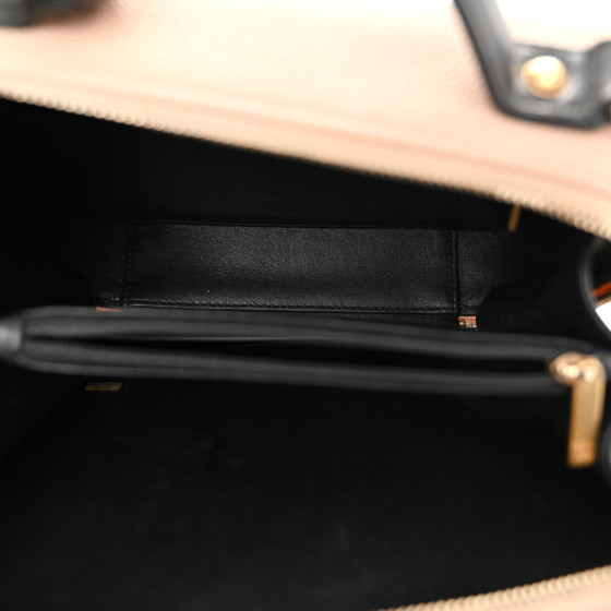 Caviar Quilted Medium CC Filigree Vanity Case Beige Black