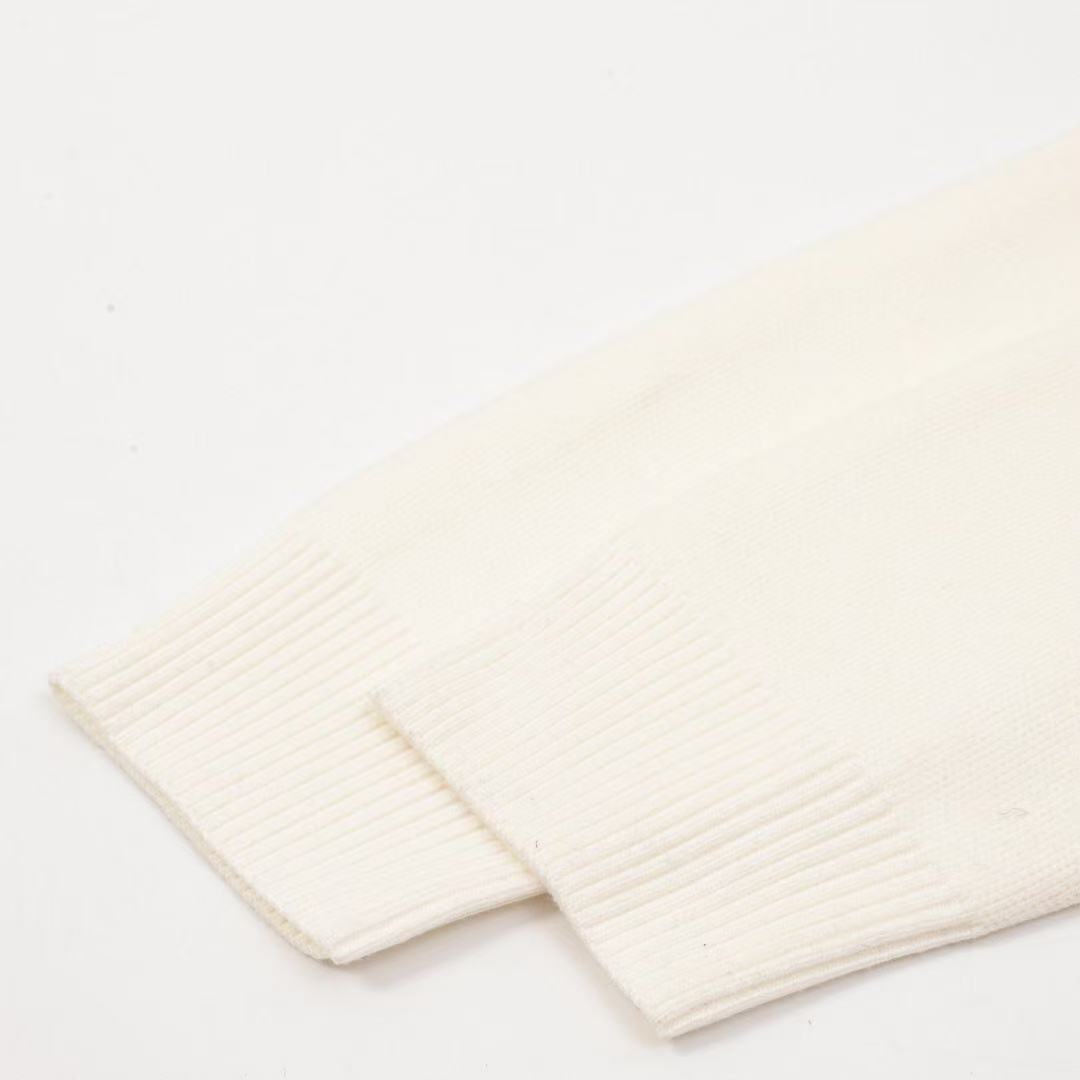 Hermès embroidered round collar sweater