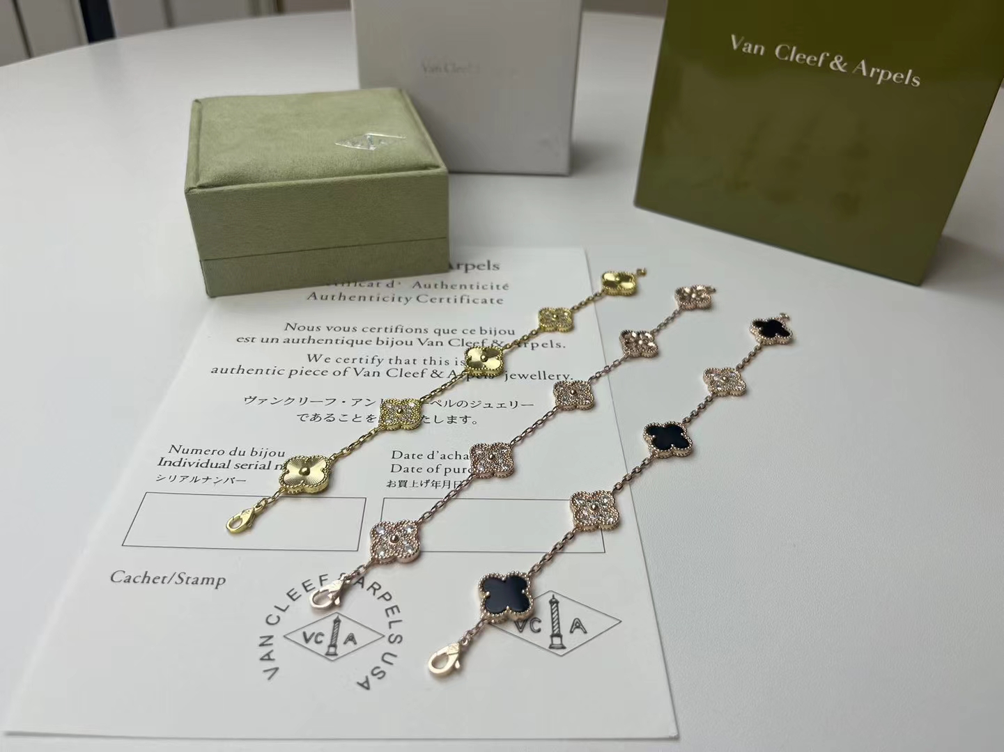 Van Cleef & Arpels five-flower laser gold bracelet ??18k gold electroplating process