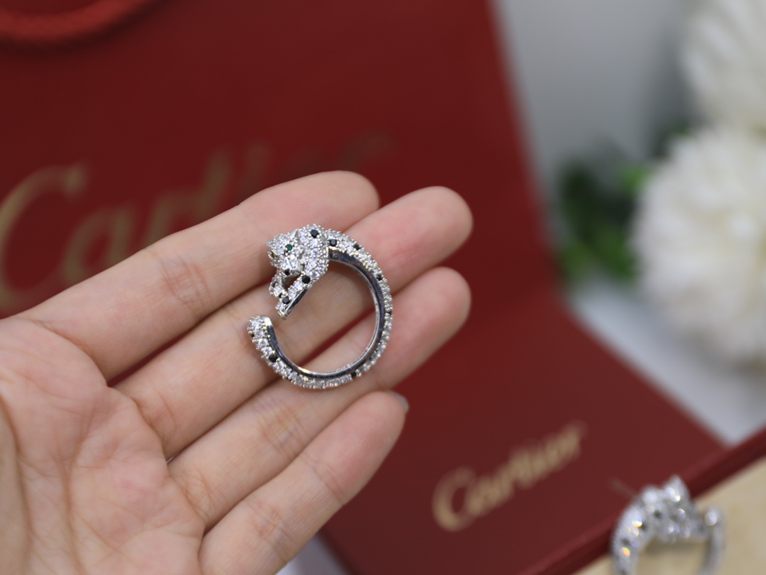 Cartier Cartier series jewelry sexy three-dimensional SOLEIL fashion full diamond spotted leopard ring crystal earrings