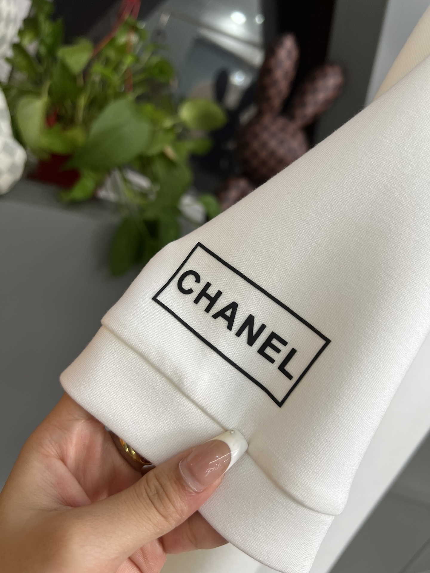 2024 Fall/Winter Chanel CHANEL Round Neck Printed Short Sleeve T-Shirt