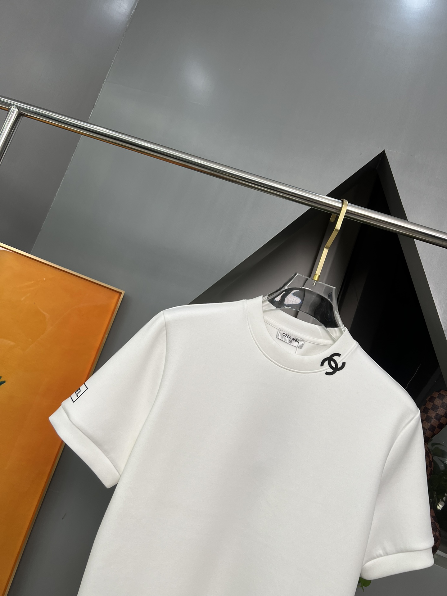 2024 Fall/Winter Chanel CHANEL Round Neck Printed Short Sleeve T-Shirt