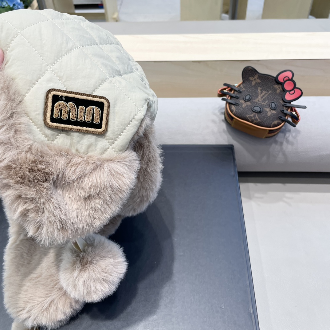 Miu Miu cute bear plush hat