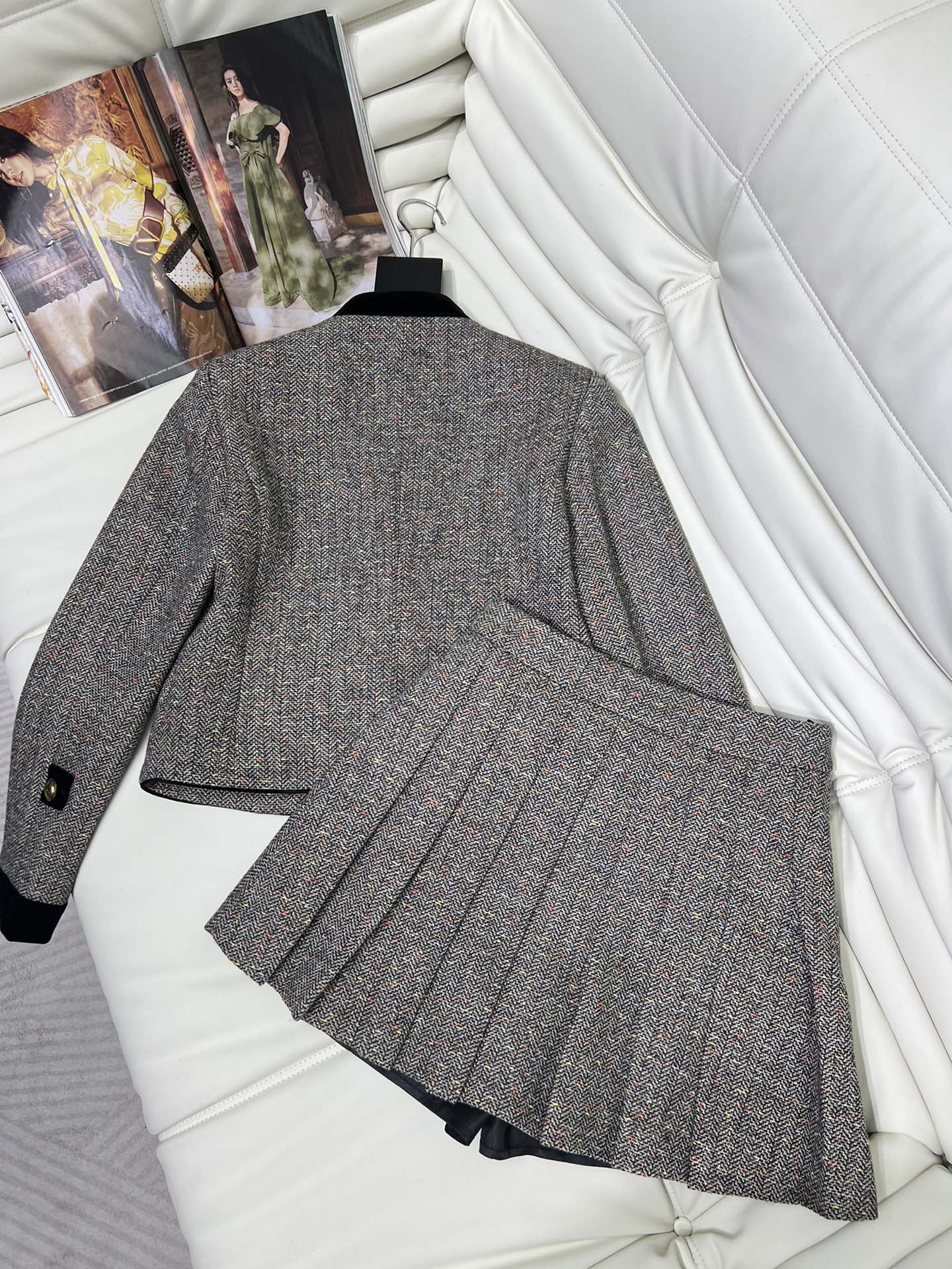 【Celine】Wool coat and skirt suit