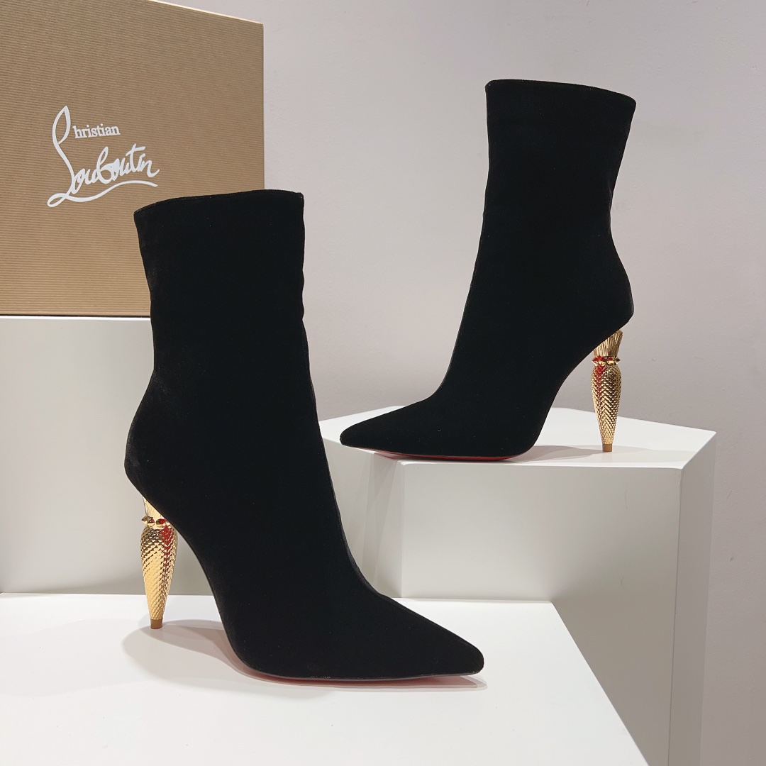 Christian Louboutin | 2023s?? CL Fall/Winter Lipbooty Queen's Scepter Lipstick and High Heels