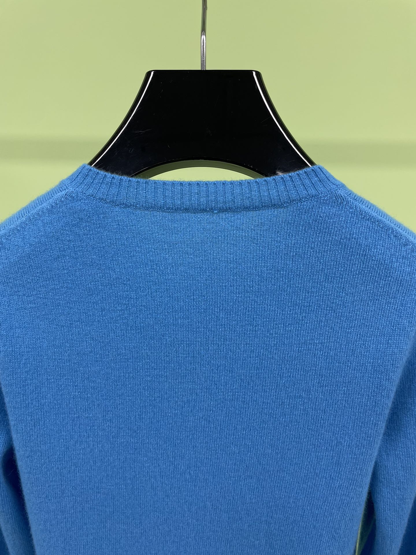 solid color knitted cardigan