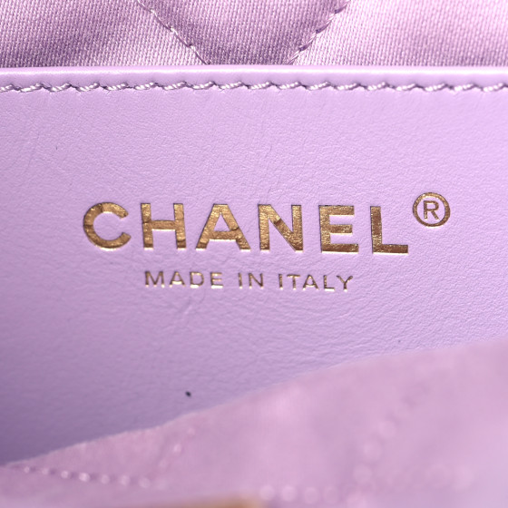 Shiny Calfskin Quilted Mini Chanel 22 Light Purple