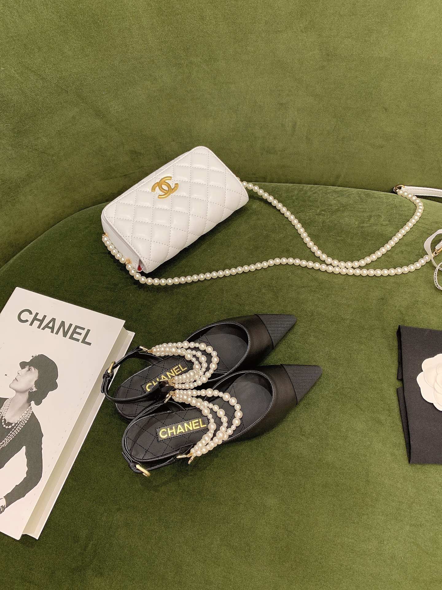 CHANEL Chanel counter latest pearl sandals