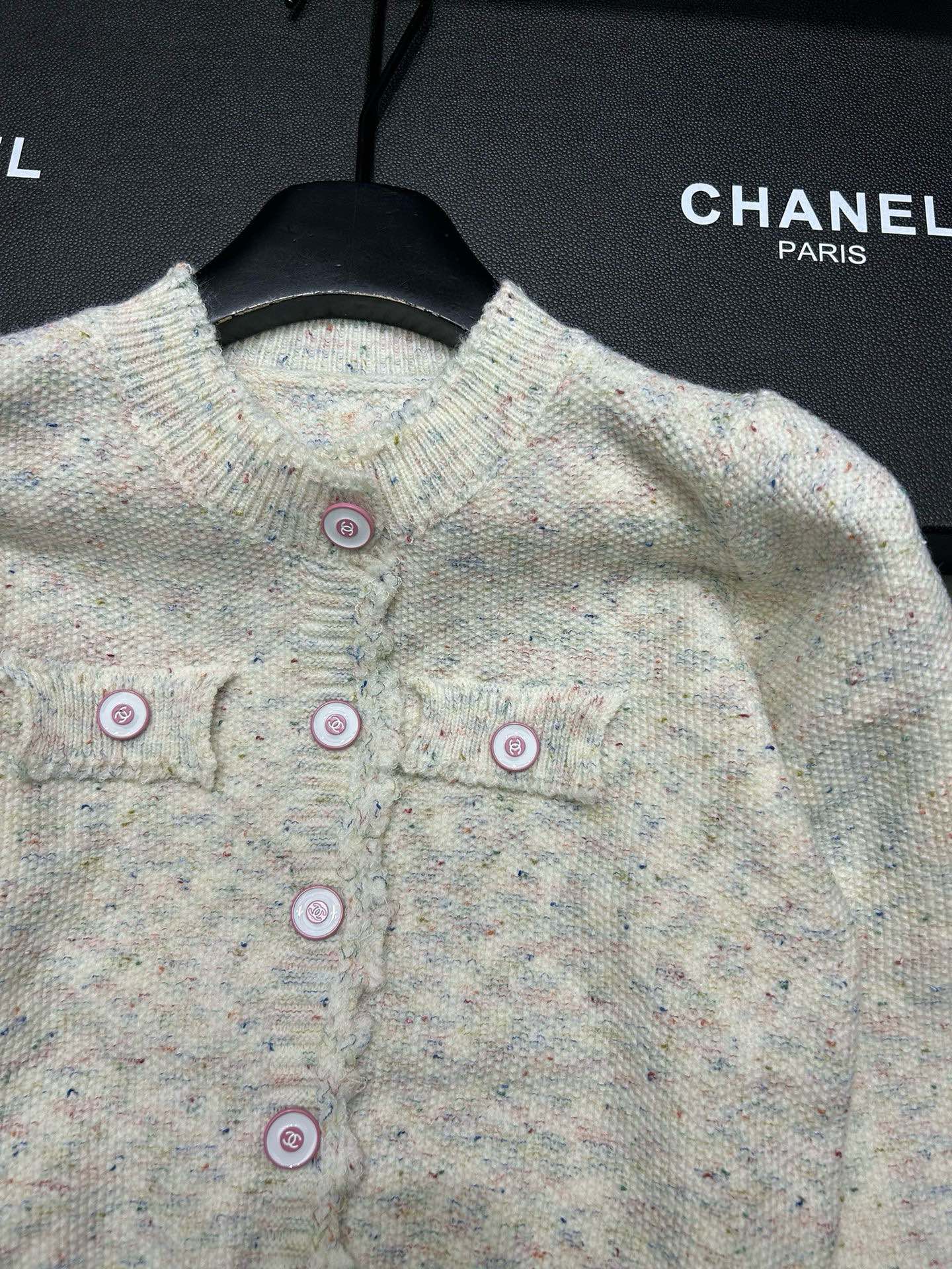 Chanel Chanel Xiaoxiang custom double C button custom yarn round neck long sleeve button knitted sweater cardigan jacket