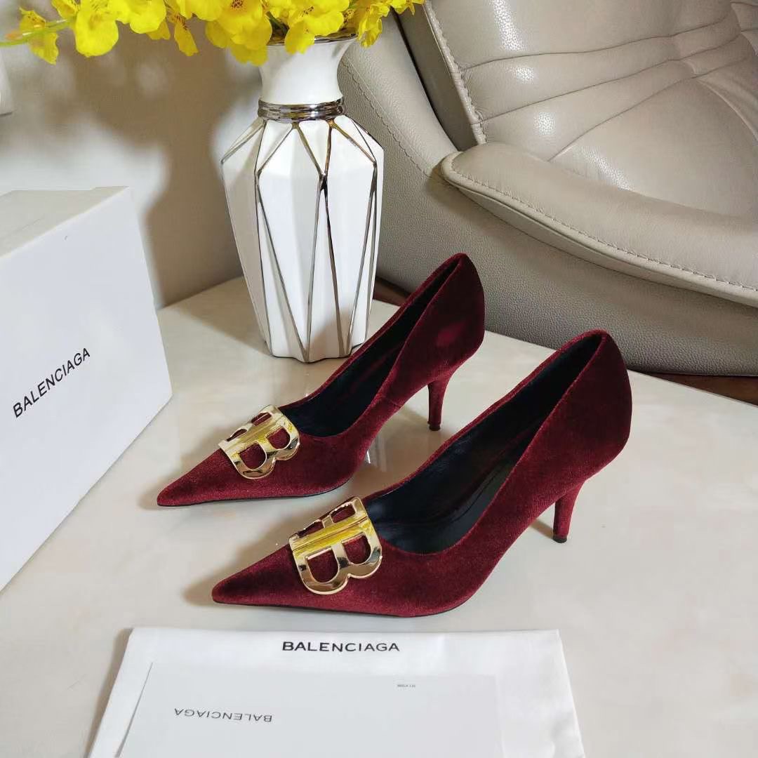 Balenciaga pointed toe double B buckle suede series Balenciaga pointed toe shoes that take fashion to the extreme
