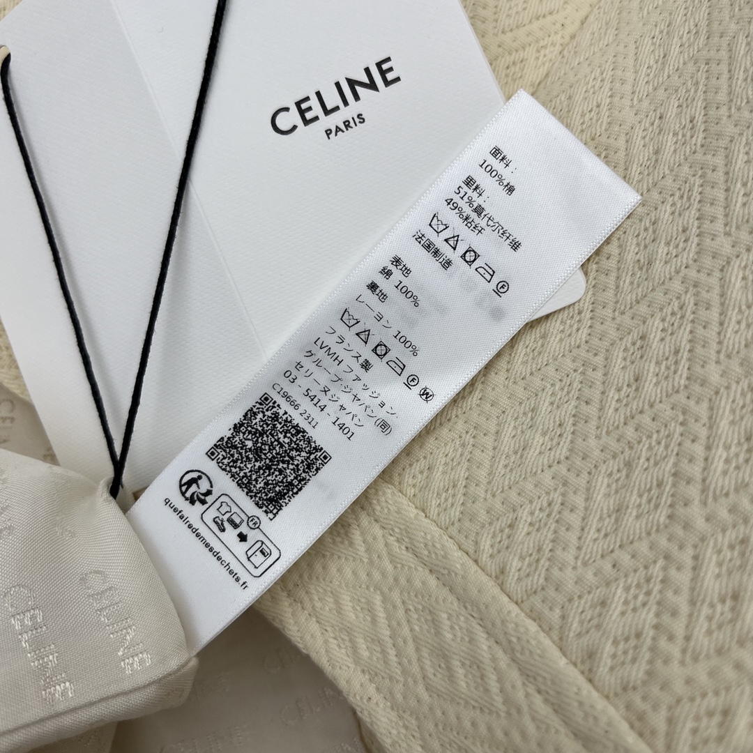 【Celine】Round neck jacket and skirt suit