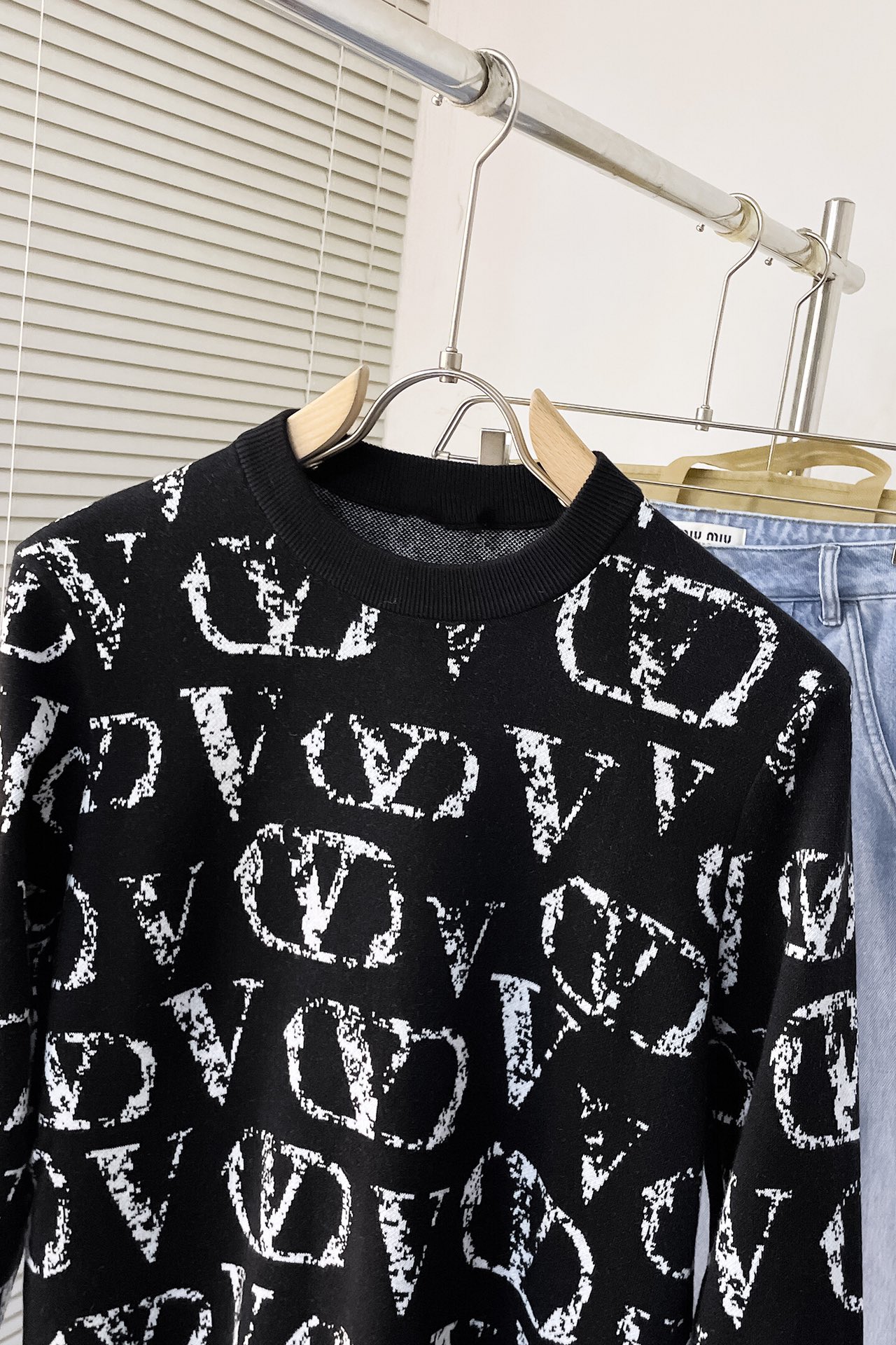 VA??Valentino 2024 Fall/Winter