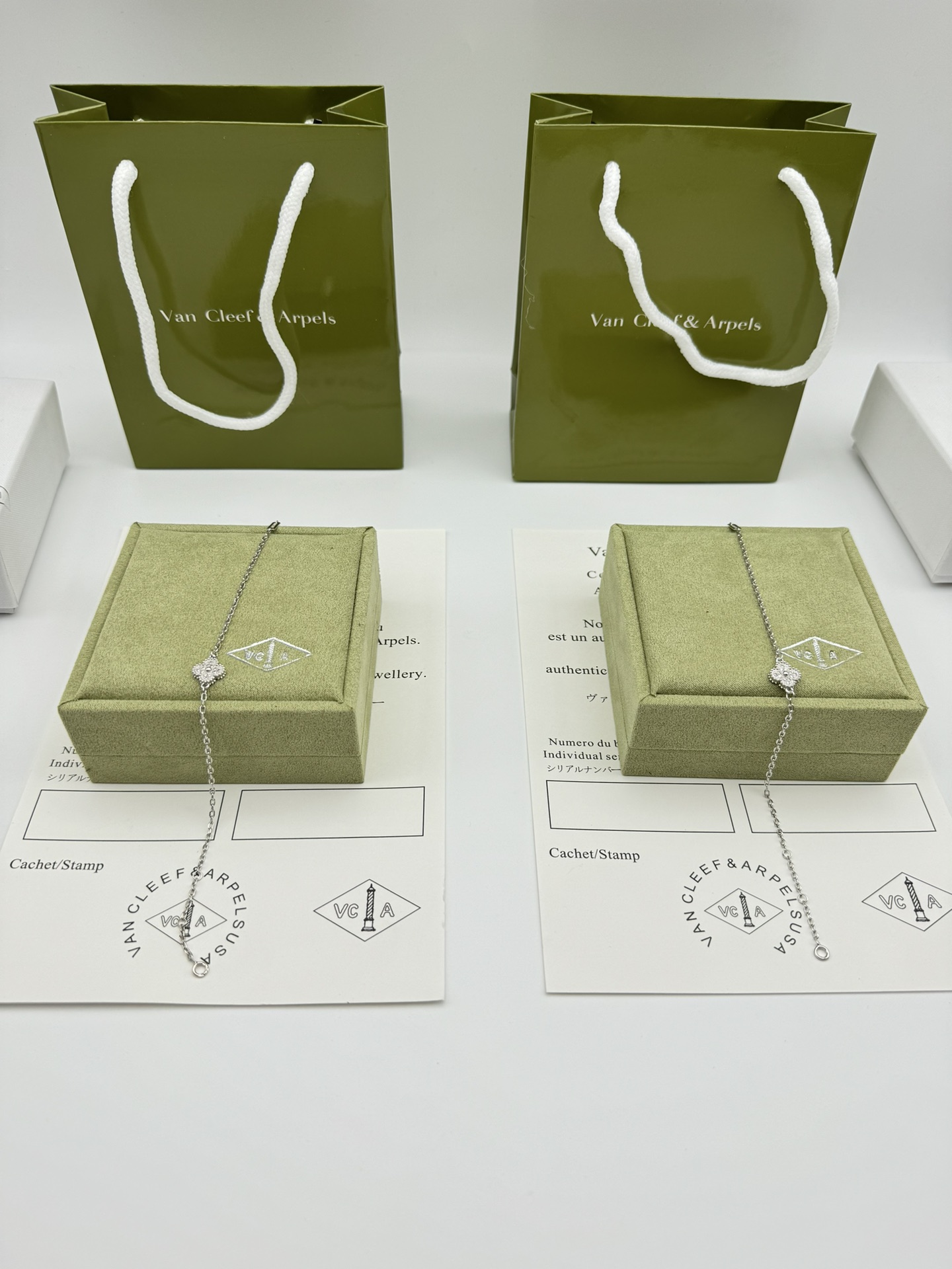 Van Cleef & Arpels four-leaf clover single flower diamond silver bracelet