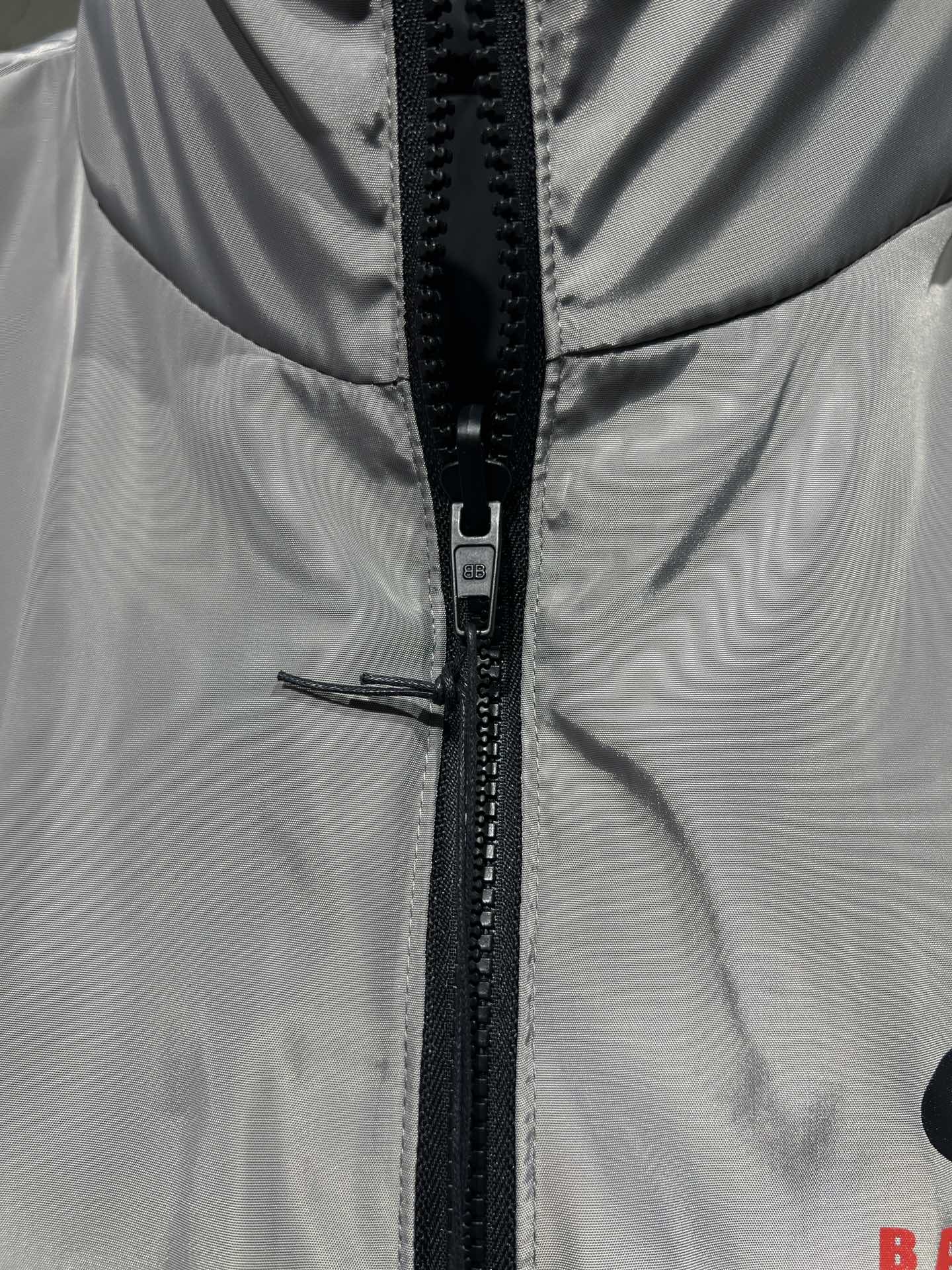 Balenciaga's new BLCG autumn and winter latest LOOP SPORTS ICON double-sided down jacket