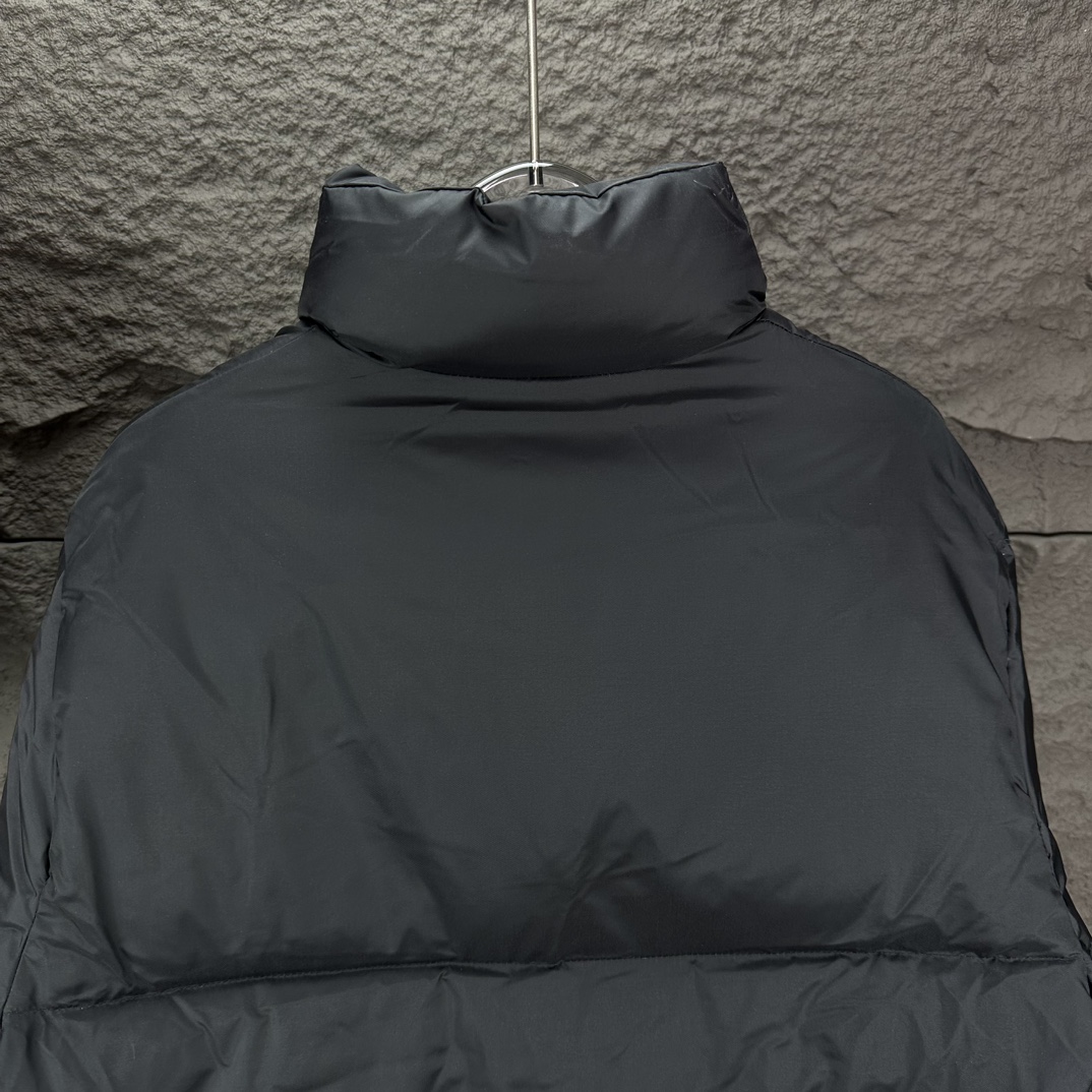 Gucci 2024 new red and green stripe couple stand collar down jacket